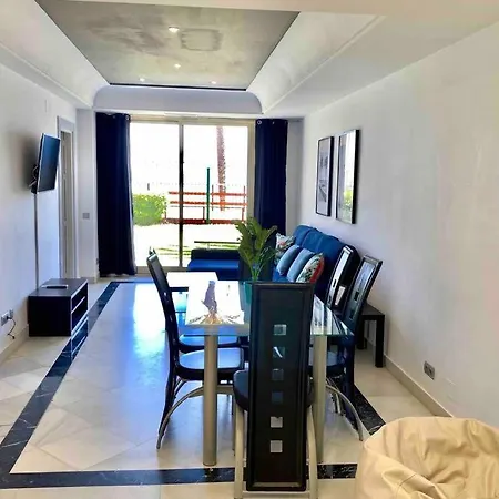 아파트 Frontline Sea In The Center Of Puerto Banus.2bedrooms -garden